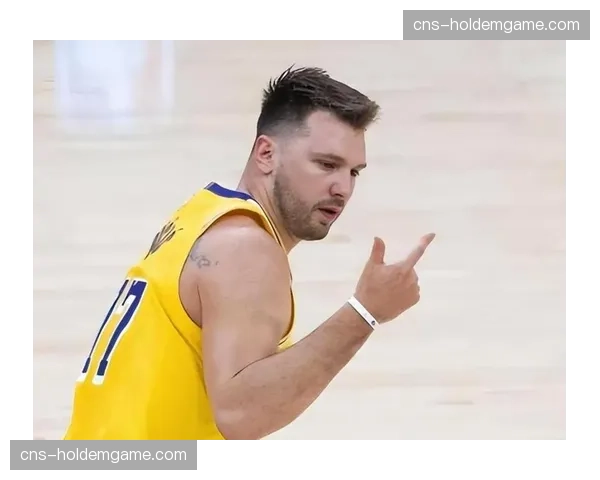 雷霆主场加时惜败独行侠，东契奇砍下三双，亚历山大空砍45分